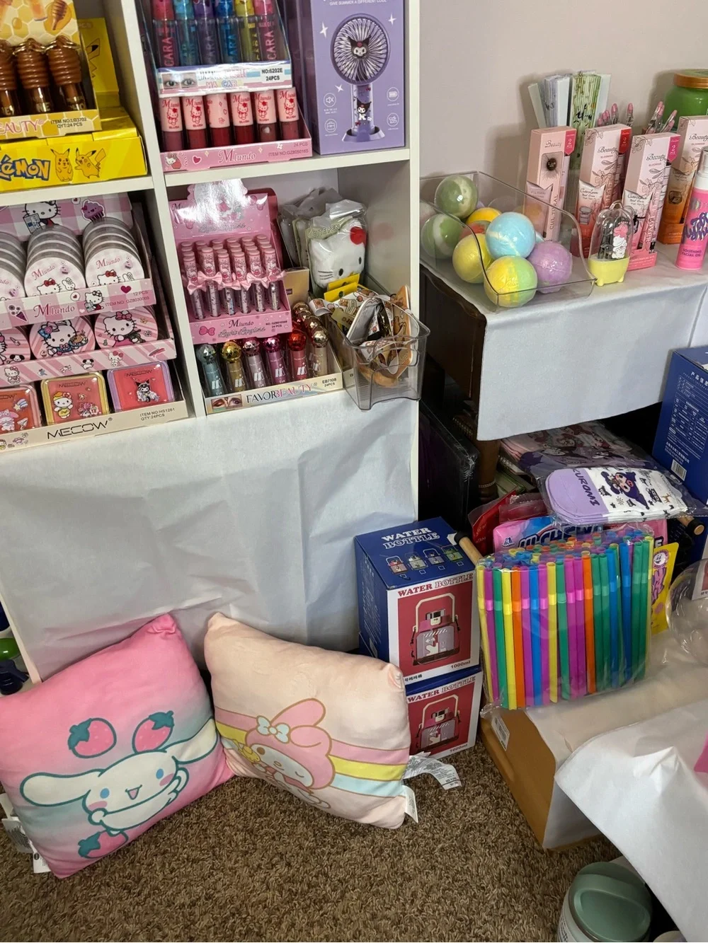 Sanrio and More Surprise 8 items Gift Box